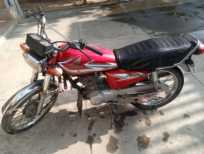 Honda 125 Model 2016 available for sell 2