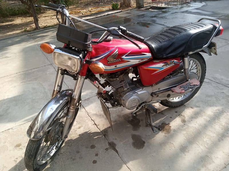 Honda 125 Model 2016 available for sell 4