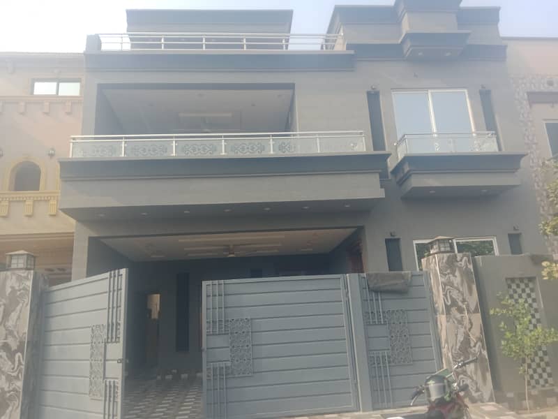 10 Marla Brand New Beautiful House Available For Sale 1