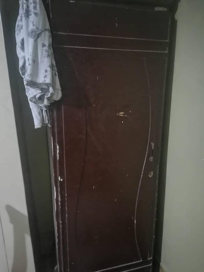 3 doors wardrobe 1