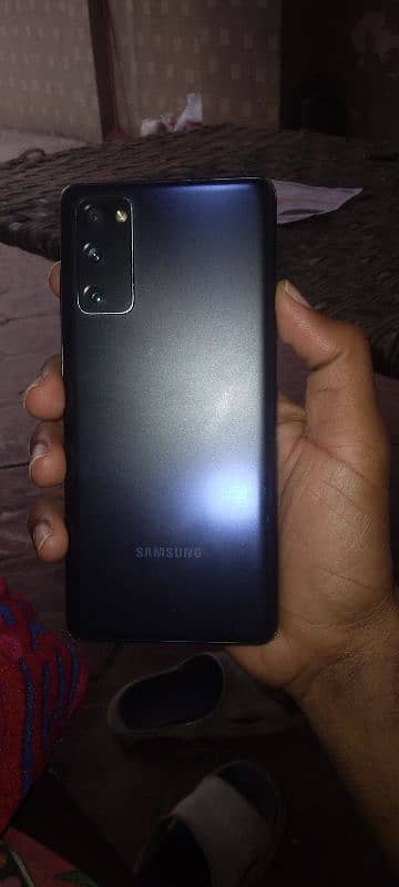 Samsung s20fe 3