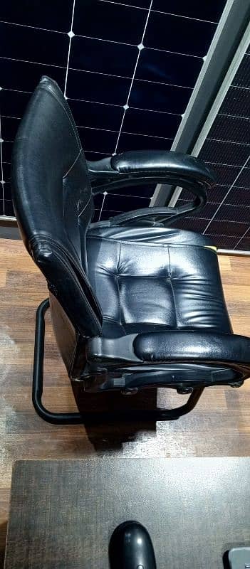 OFFICE CHAIR 2