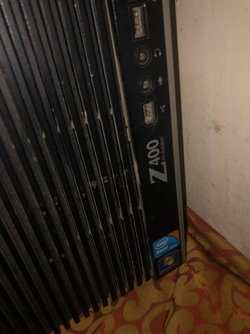 Hp  Z400 PC 0