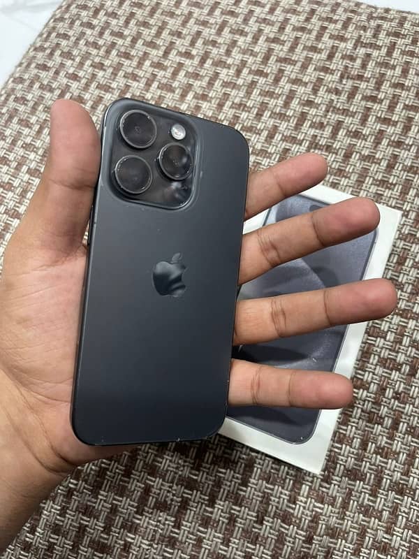 Iphone 15pro 256gb with box (Jv) exchange possible with approved 13pro 5