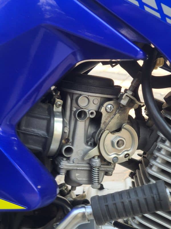 YAMAHA YBR 125 G BLUE COLOR 7