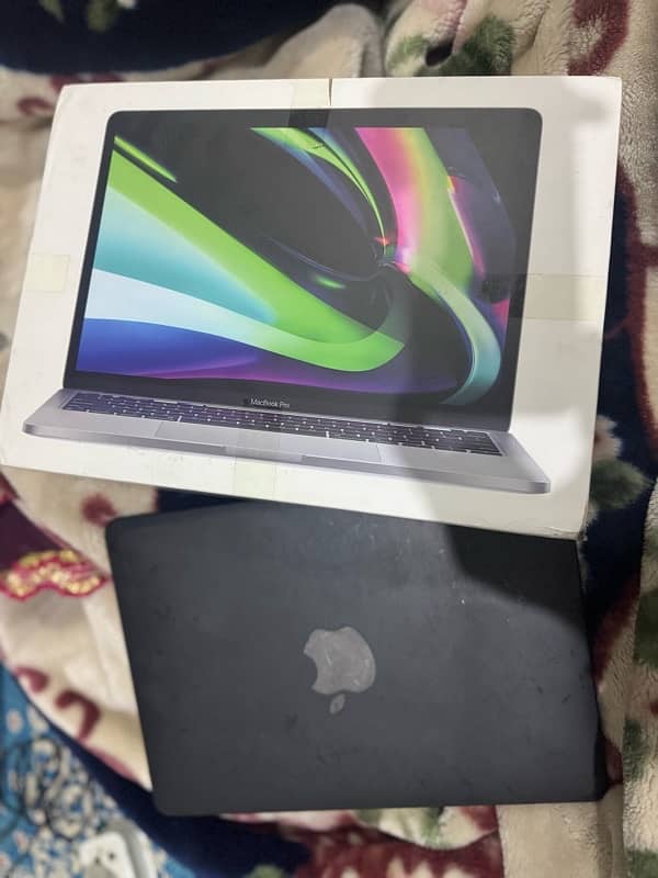 Apple MacBook Pro M1 8GB/256GB 2020 - Mint Condition - Original Box 17