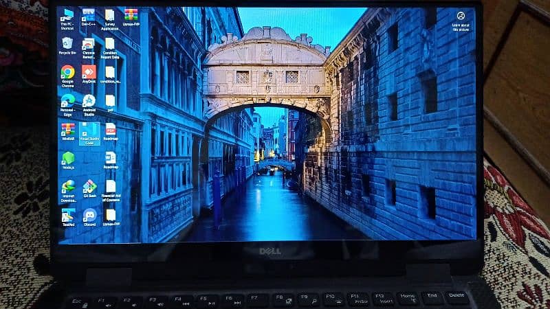 Dell XPS 13 9365 2-in-1 with Infinity Edge Touch 3