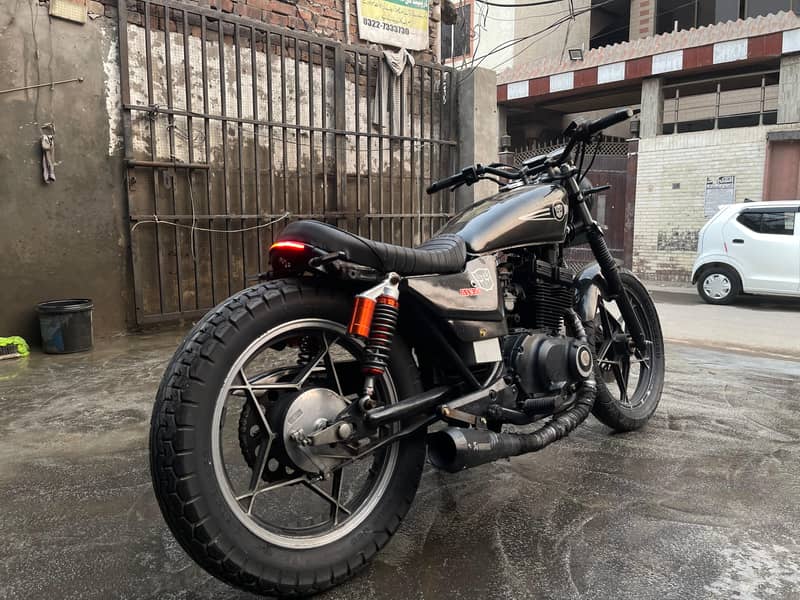 Suzuki GS 150 2015 4