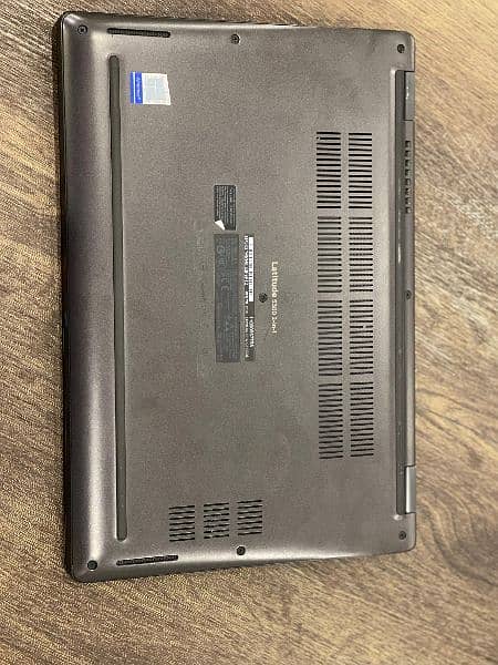 Dell Latitude core i5 8th Generation Touch screen 5300 2 in 1 4