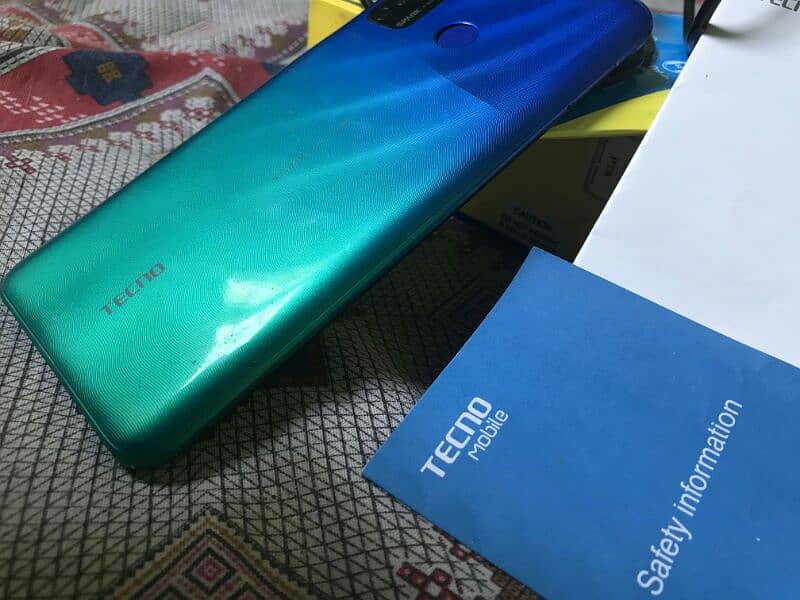 Tecno spark 5 pro 4/64 with box 5