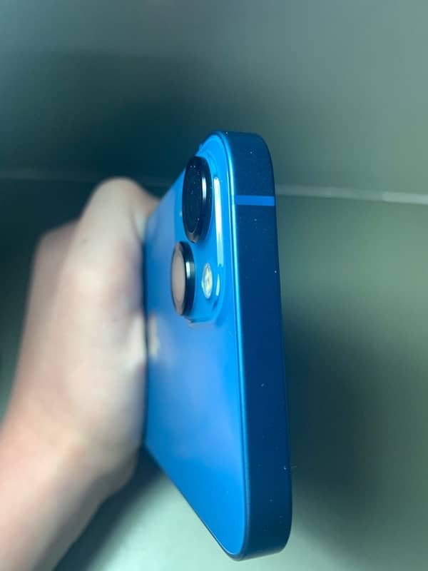 Rs 90000 iPhone 13 256 Gb blue colour JV 6