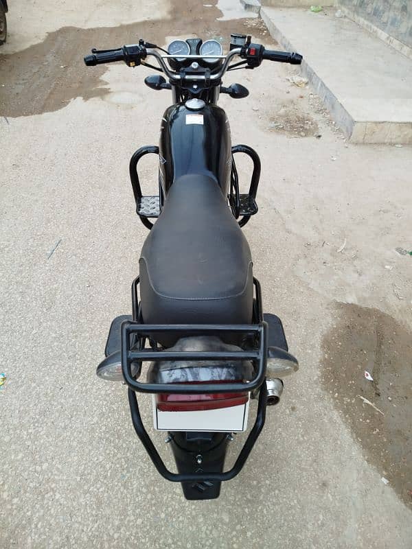 Suzuki GS 150 SE 2020 5