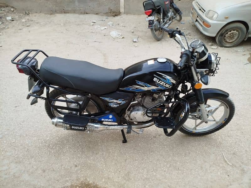 Suzuki GS 150 SE 2020 6