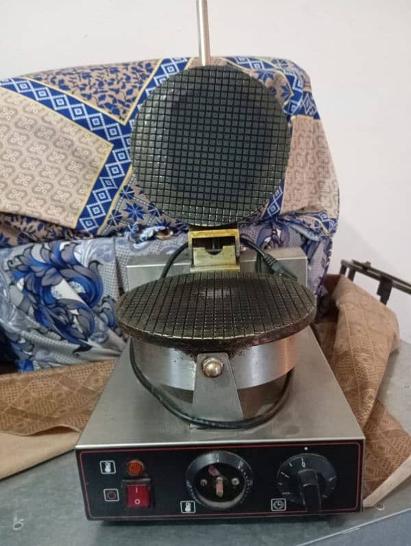 cone wafle maker 1