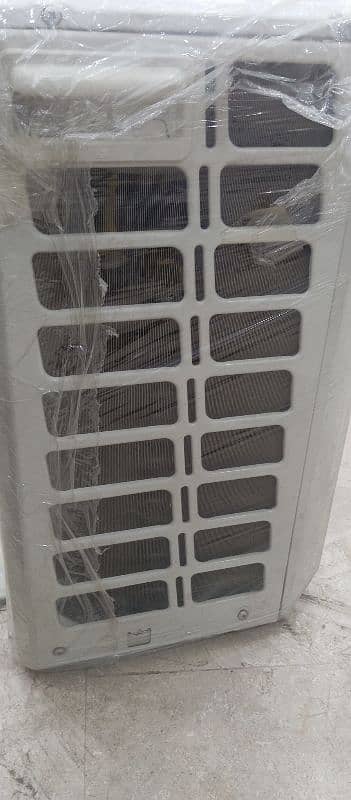 Ac for sale 10 by 10 condition orient 3