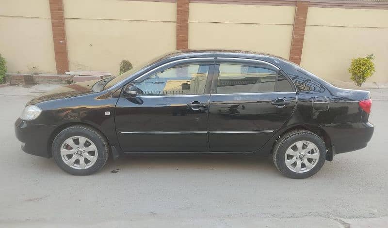 Toyota Corolla se saloon 2005 automatic genuine condition 4