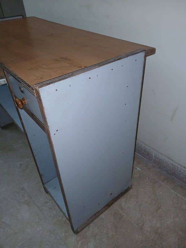 Computer Table for Sale 2