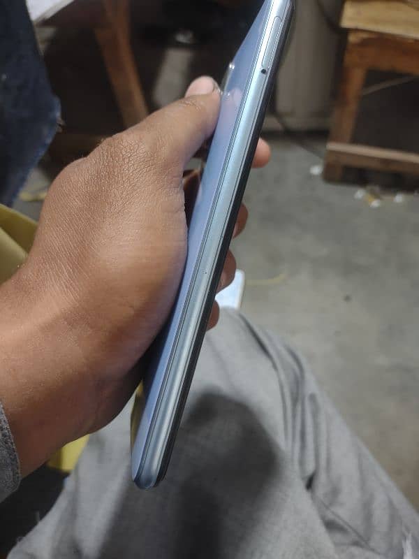 vivo y 12s used mobile  okay ha 1