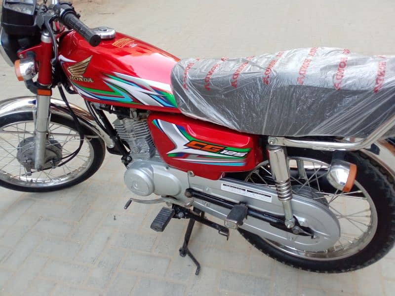 Honda 125 Hyderabad number 22 model 2