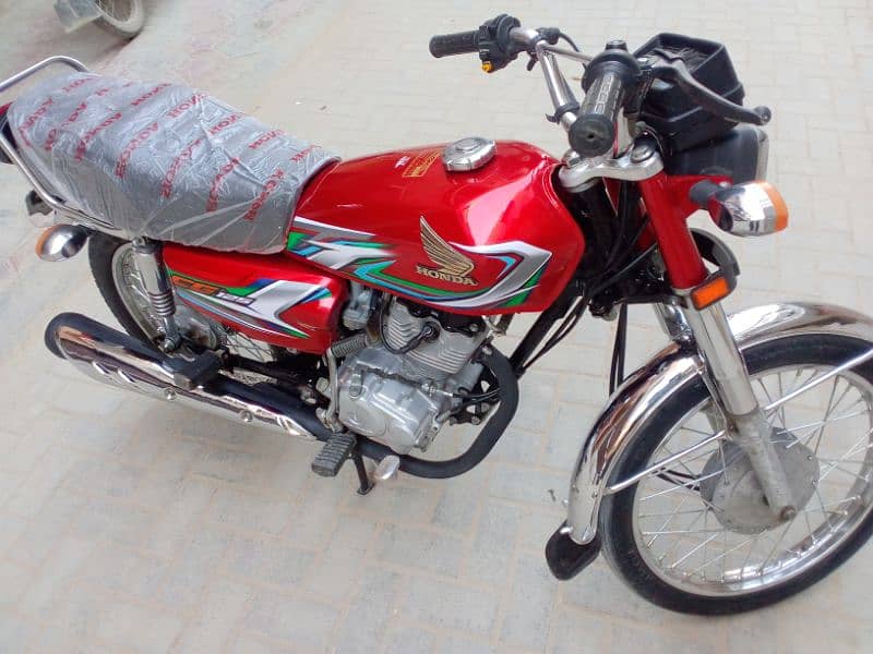 Honda 125 Hyderabad number 22 model 3