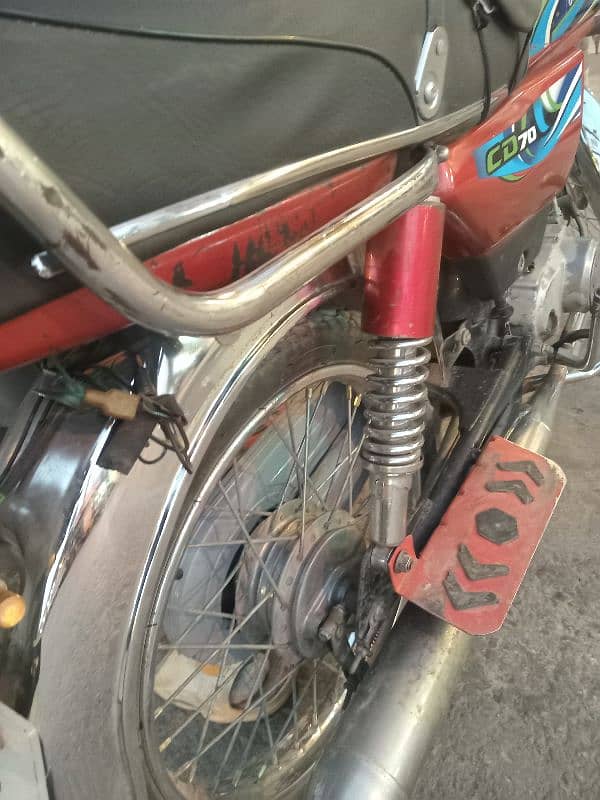 Crown 70 Cc for sale 4