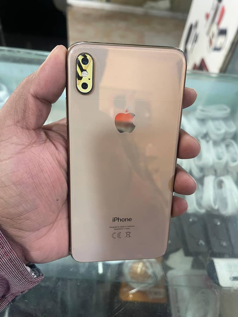 Apple iPhone XS Max 0