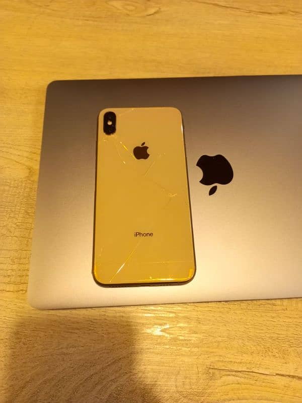 iphone xs max no pta GB 64 03092136869 1