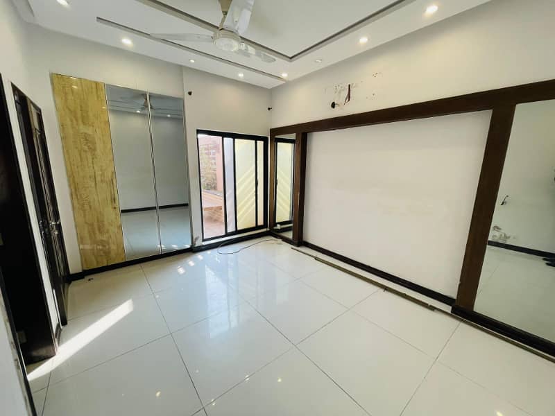 100% Orignal Images 10 Marla Modern Design House Proper Double Unit For Rent In DHA Phase 2 Lahore. 17