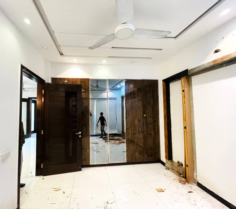 100% Orignal Images 10 Marla Modern Design House Proper Double Unit For Rent In DHA Phase 2 Lahore. 15