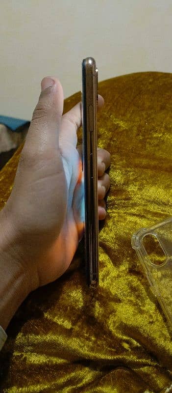 i phone xsmax  non pta exchanged possible 1