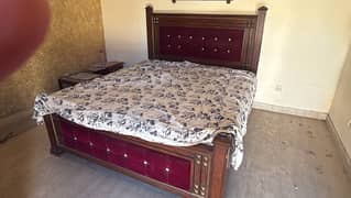 king size bed with dressing & sid tables