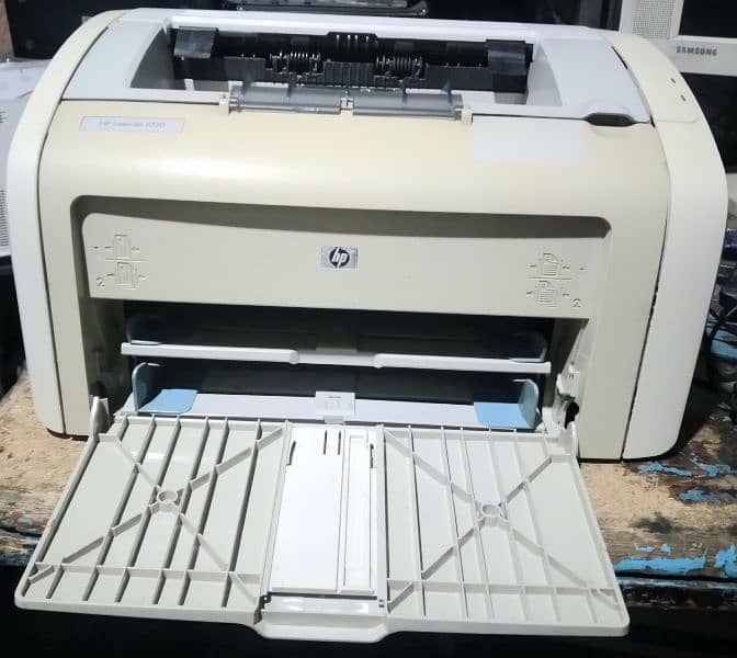 Hp LaserJet Printer 1020 foe sale in good condition 0