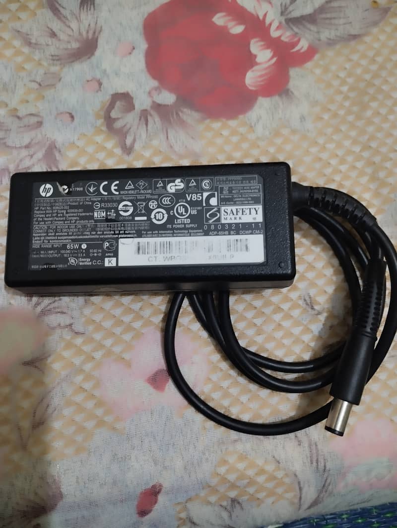 HP LAPTOP Charger 3