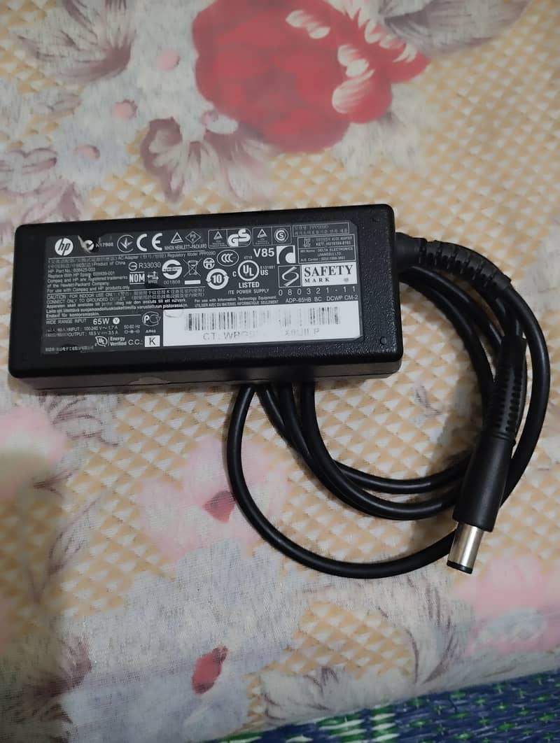 HP LAPTOP Charger 5