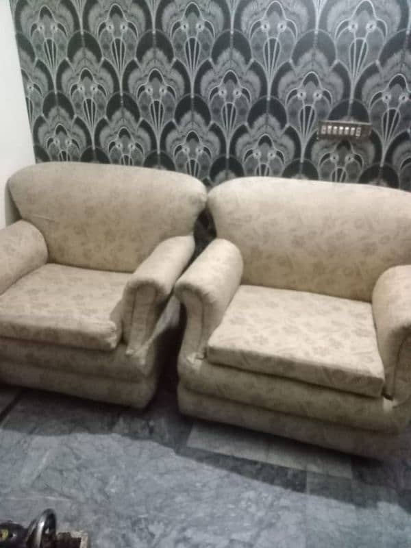 Three seater sofa 0