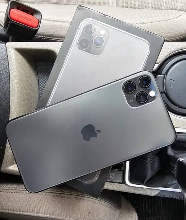 iPhone 11 pro max PTA approved 6