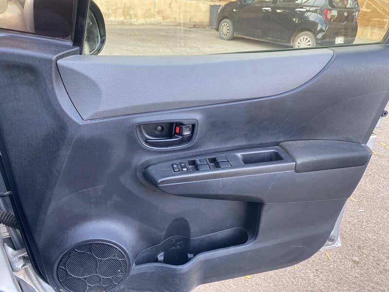 Toyota Vitz 2014 /2018 Push Start 17