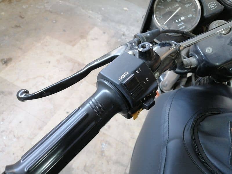 Suzuki Gs150 Genuine condition 10