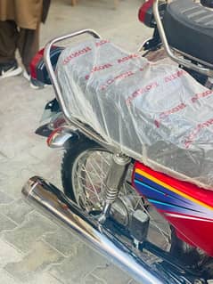 Honda CG 125 for sale 2011 model Lahore number