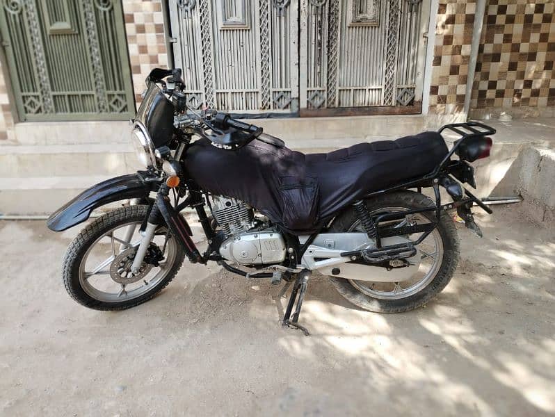 suzuki GS 150 se 1