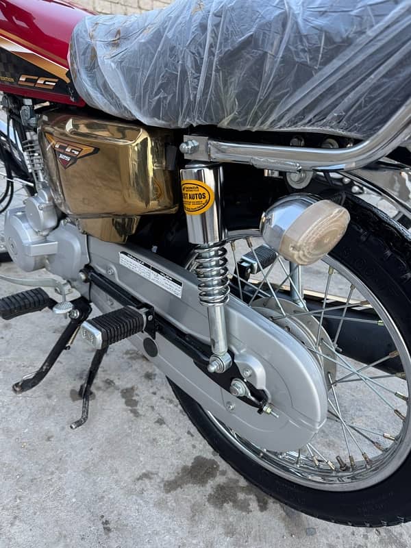 Honda CG 125 Special Gold Edition, Top Quality 3