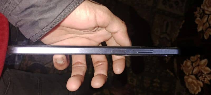 oppo A60 10/10 condition hai 2