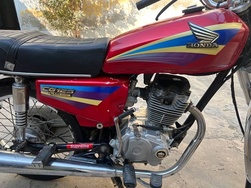 2004 model honda 125 good condition. 2