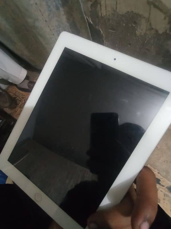 apple iPad 3rd generation 1 hand use good condition 10/8 4