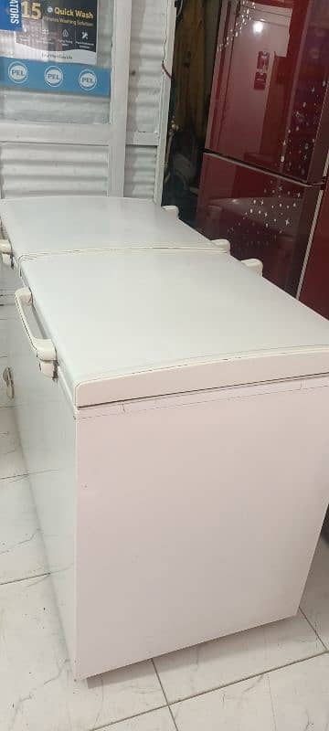 waves Deep freezer good condition 1