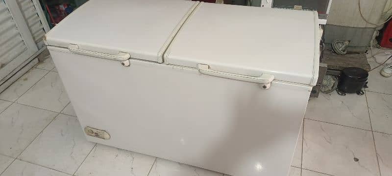 waves Deep freezer good condition 2