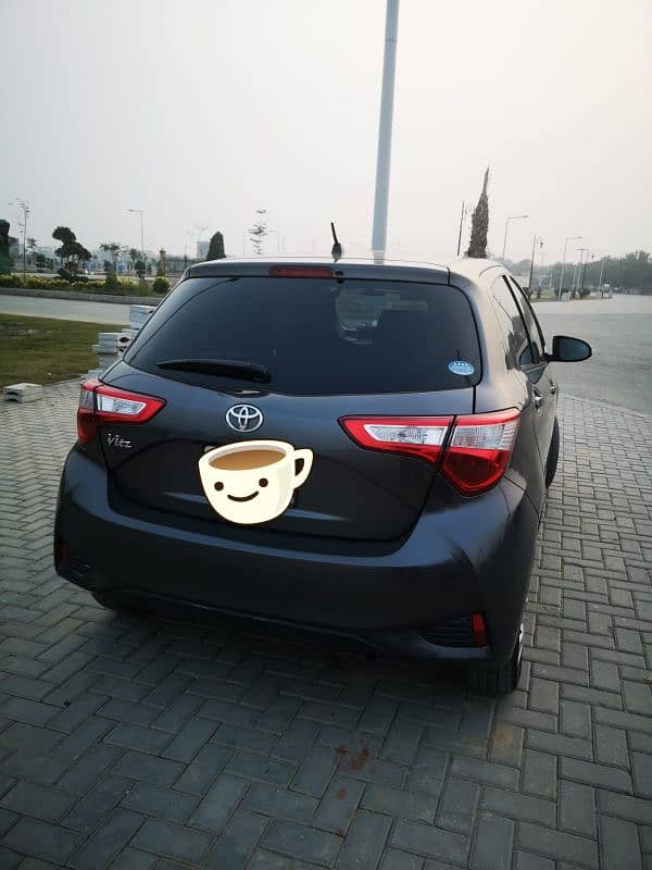 Toyota Vitz 2018 4