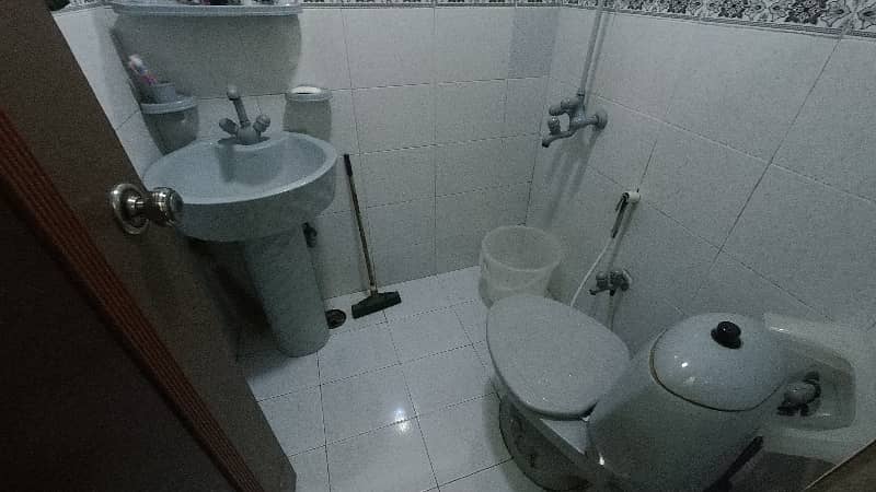 3 BED DD WAQAS HEIGHTS FLAT FOR SALE IN GULSHAN-E-IQBAL 13 D 1 8