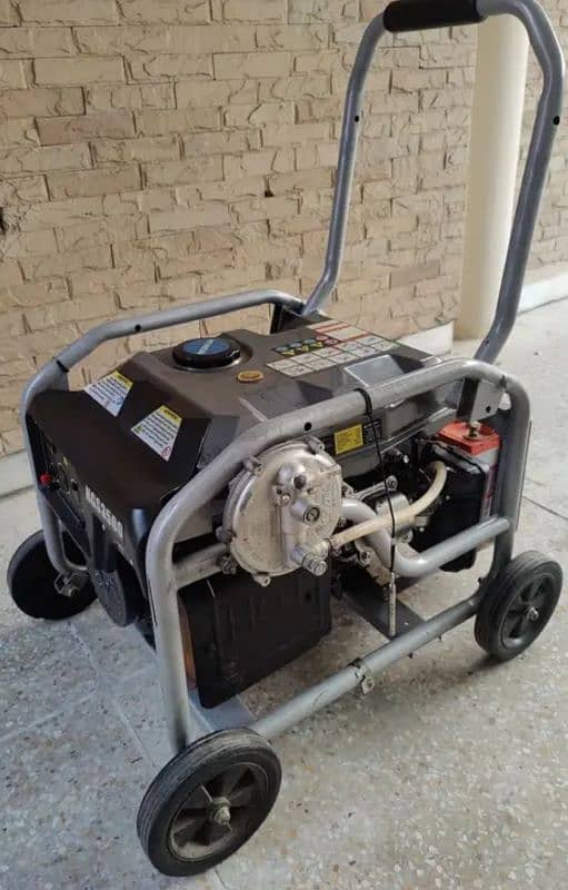 4.5 kva Imported Hyundai Generator Just one month used 3