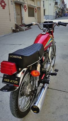 2004 model honda 125 good condition.